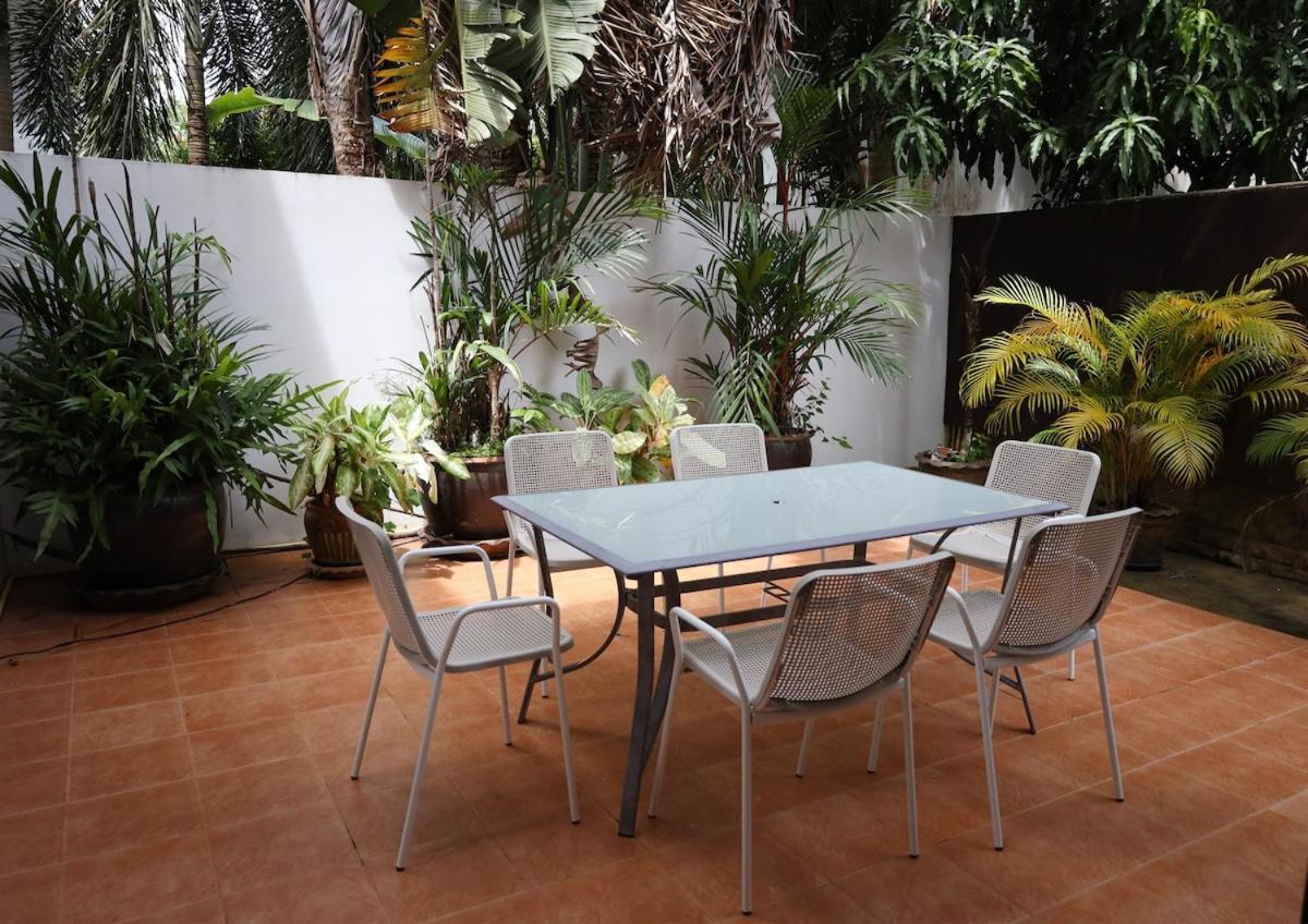 Beautiful 3 bedrooms Villa - Bang Tao Beach Area Ban Pak Lak Buitenkant foto